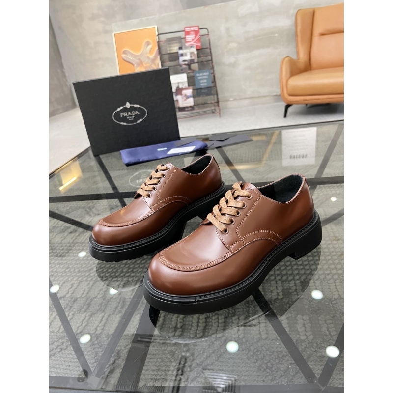 Pra*a leather shoes